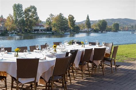 westlake village restaurants.